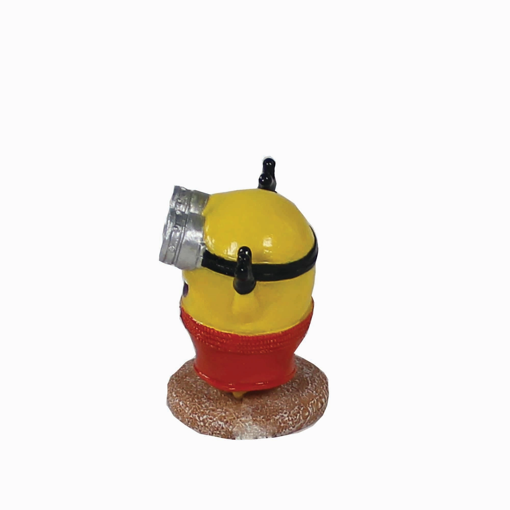 Penn-Plax Minions Officially Licensed Fish Tank and Aquarium Ornament  Beach Buddy Bob - Small