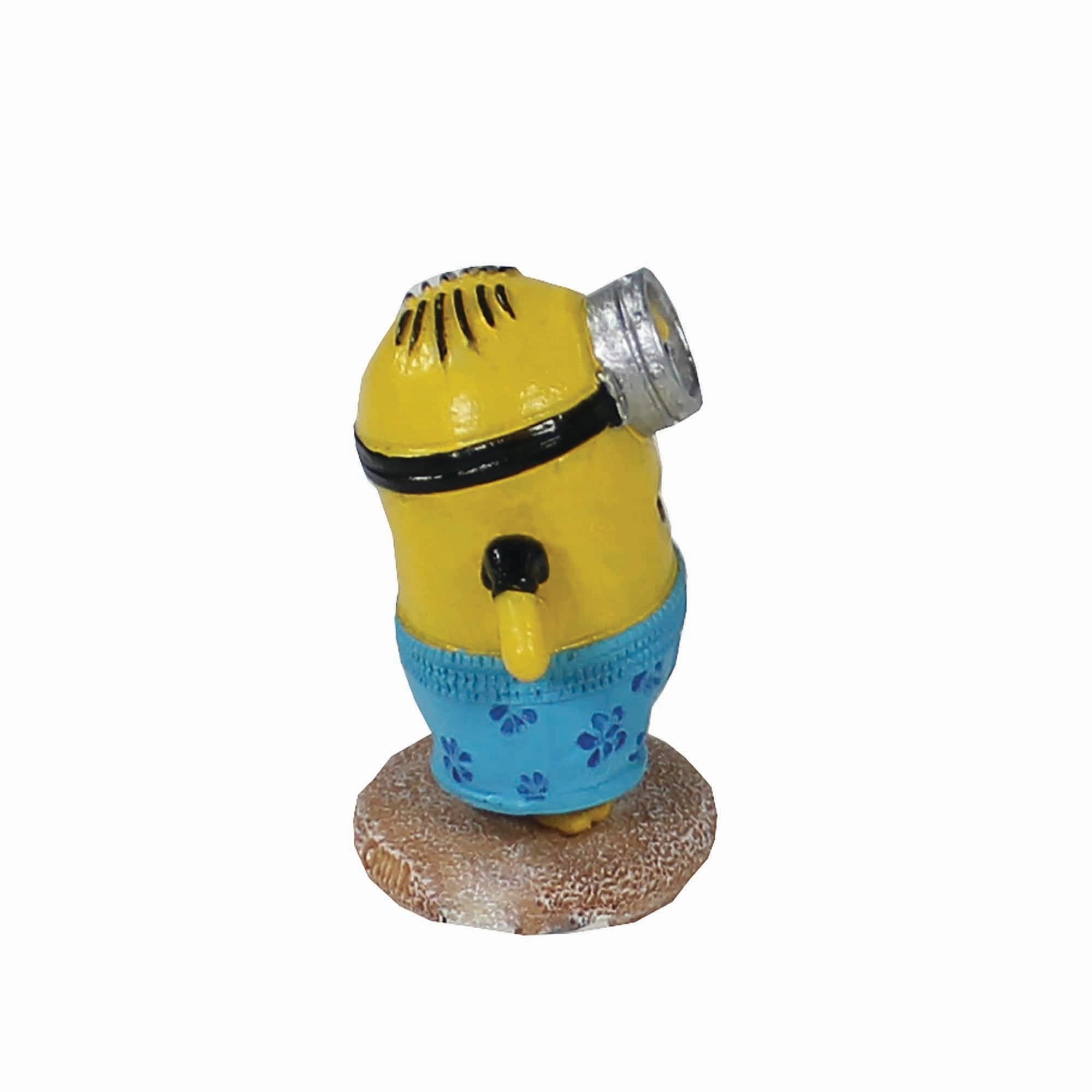Penn-Plax Minions Officially Licensed Fish Tank and Aquarium Ornament  Beach Buddy Stuart - Small
