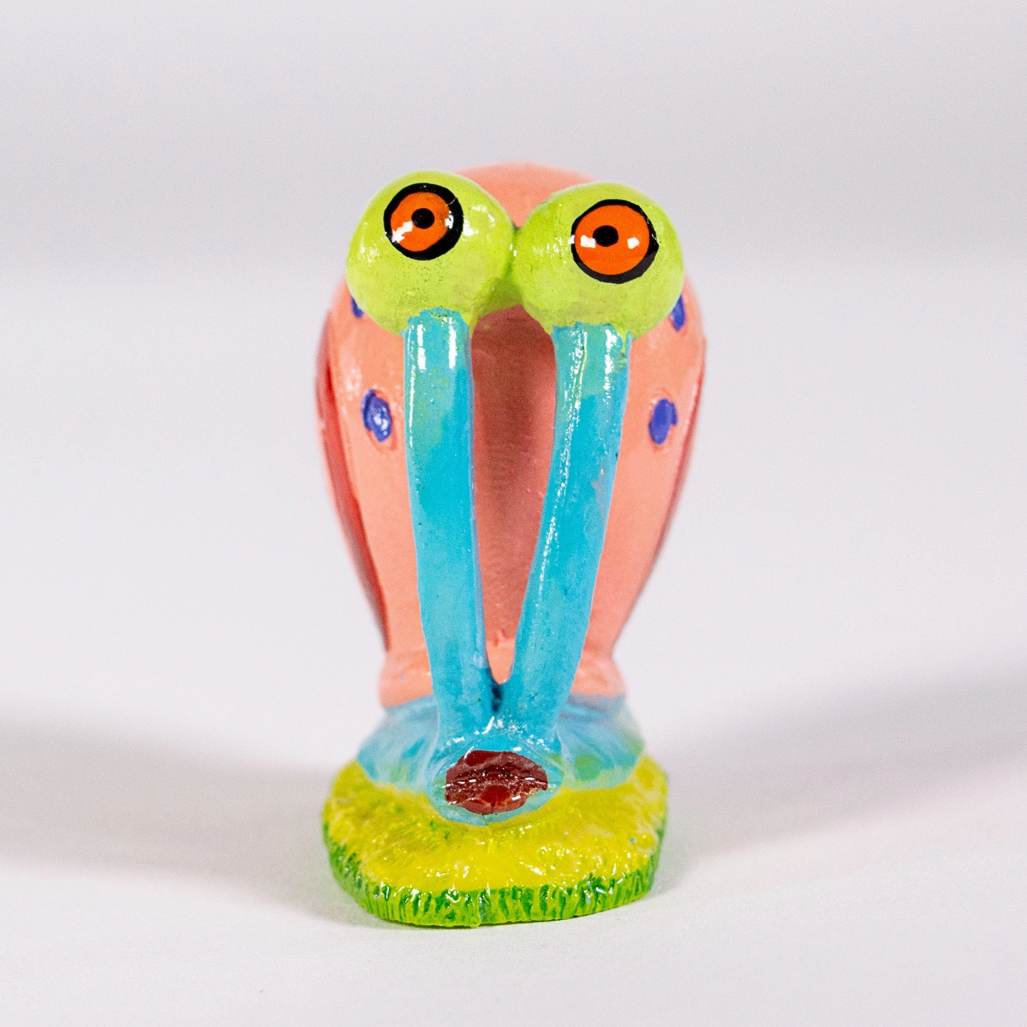 Penn-Plax Officially Licensed SpongeBob SquarePants Aquarium Ornament  Gary (Mini/Small Size)  Perfect for Freshwater and Saltwater Tanks
