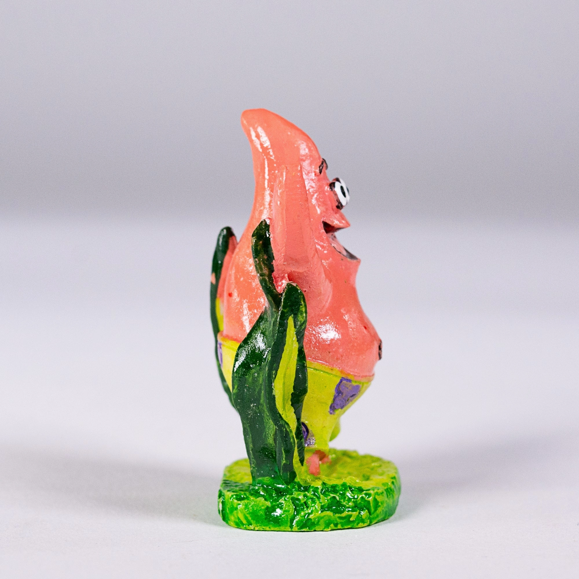 Penn-Plax Officially Licensed SpongeBob SquarePants Aquarium Ornament  Patrick (Mini/Small Size)  Perfect for Freshwater and Saltwater Tanks